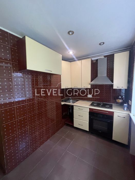 Продаж 2-кімн. квартири біля метро Шулявська — вул. Дегтярівська, 58