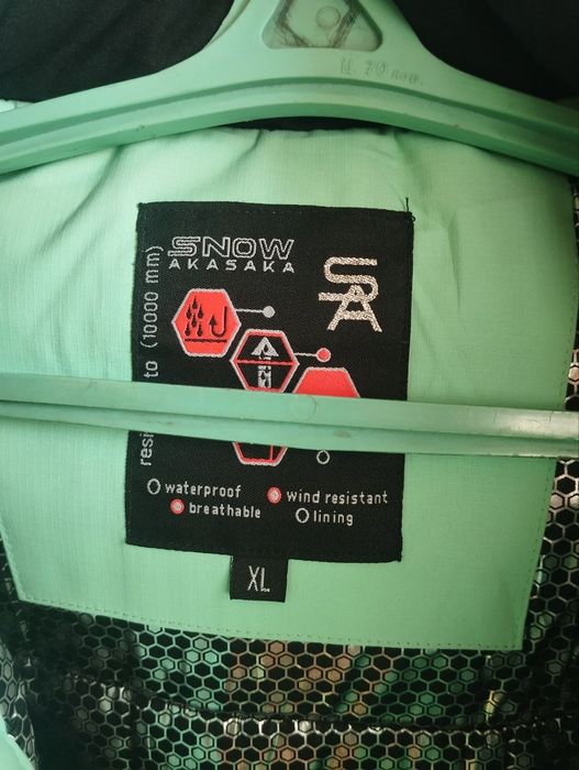 Горнолыжная куртка / Гірськолижна куртка