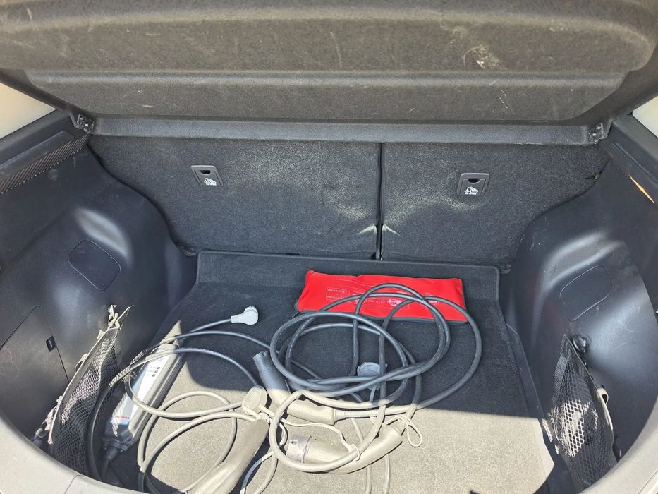 Nissan Leaf N-Connecta521691784398786565