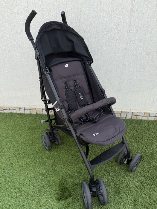 Carrinho de passeio Joie em óptimo estado