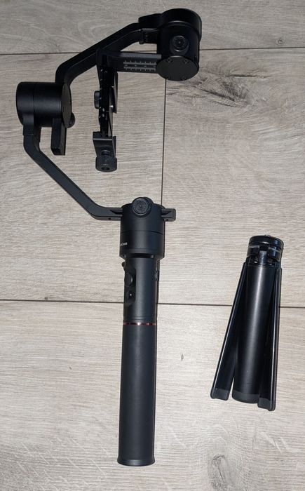 Стедікам Moza aircross