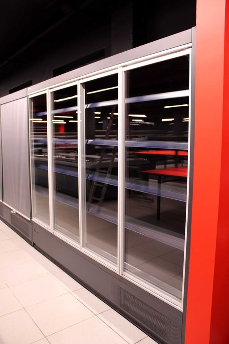 Торгові стелажі. Полки в магазин. Торгове обладнання. Вітрини. Гачки