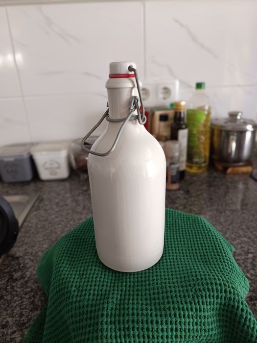 Garrafa de Grés MKM