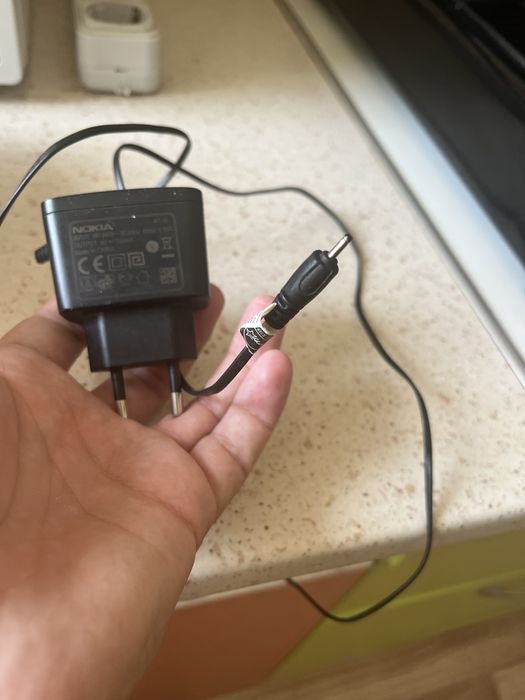 Зарядне устройство/ зарядний пристрій NOKIA N95/кнопочний тонкий вход
