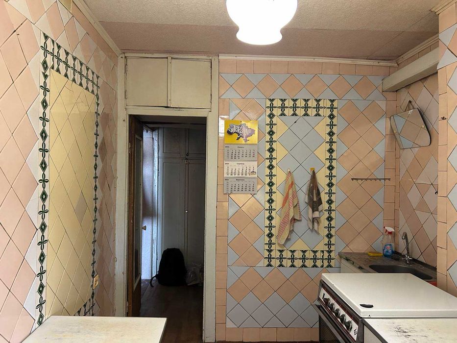 Продам  2-комн. квартиру-начало пр. Слабожанского! Возможно-сертификат
