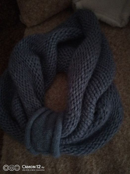 Капор вязанный. .