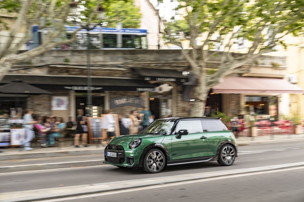 MINI 3 Portas Cooper E Essential