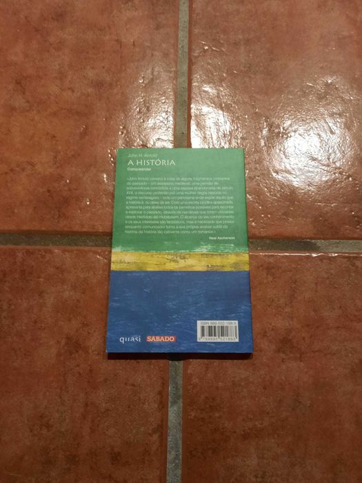 Livros variados à escolha