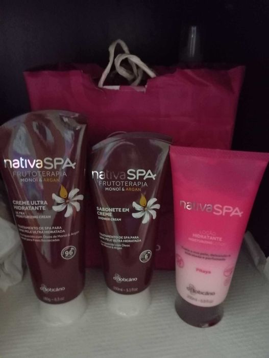 CONJUNTO Creme Hidratante + Sabonete Creme + Loção Hidratante