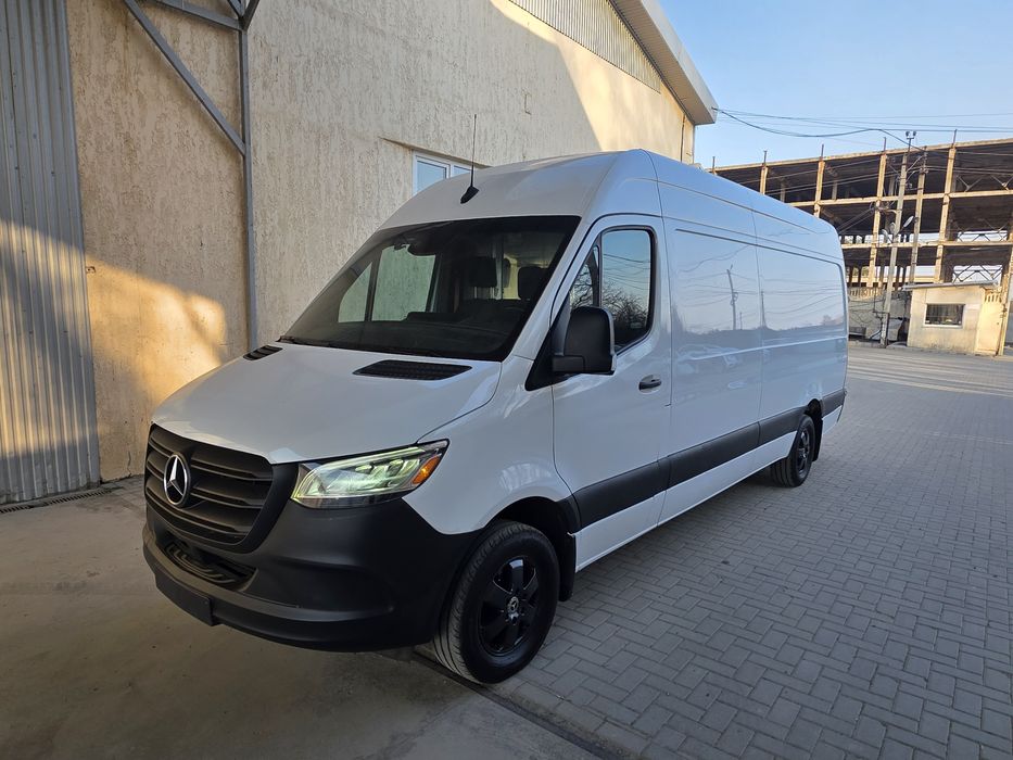 Mercedes-Benz Sprinter 319 Long на автоматі