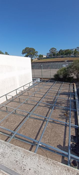 Reparação e Limpeza de telhados - Construção Civil