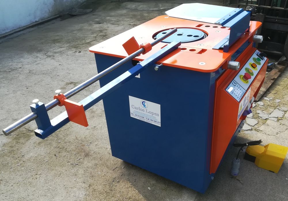 Balde de grua , porta paletes e gamelas p/grua