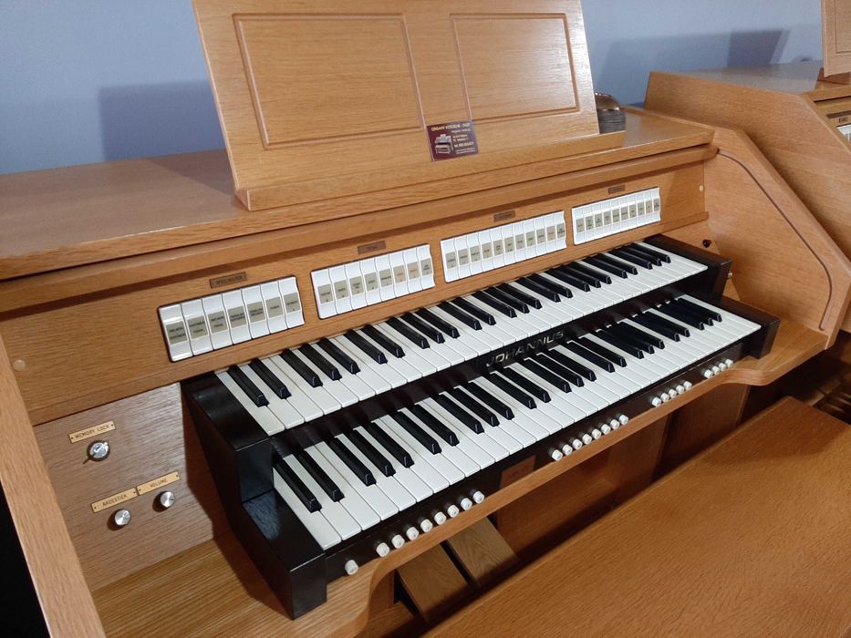 Cyfrowe organy kościelne Johannus Jubilate stan idealny