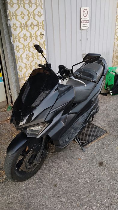 Sym jet X preta 2024