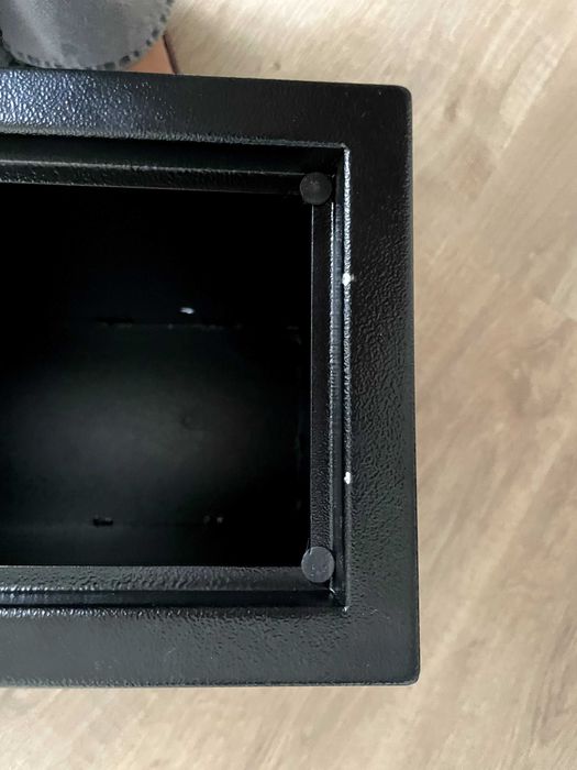Cofre Eletrónico Amazon Basics