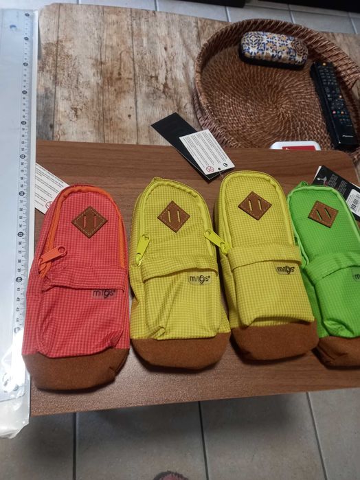 Bolsa para lápis  forma de mochila (preço de cada)