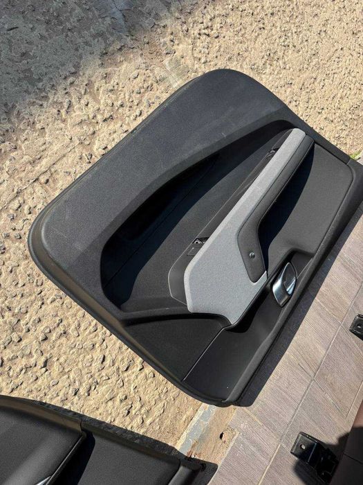 Карты дверей с Polestar 2