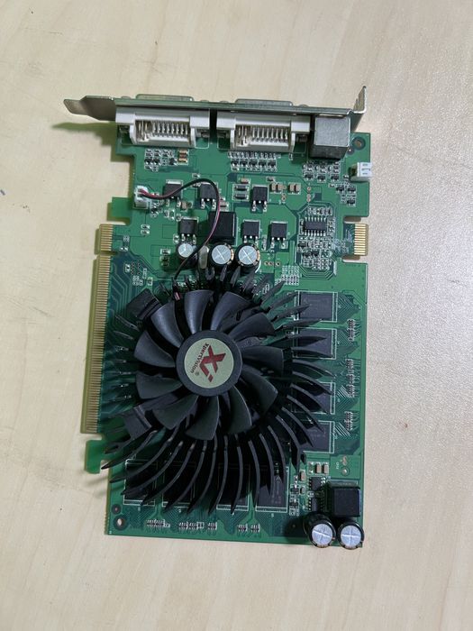 Відеокарта Nvidia 8600GT 512MB