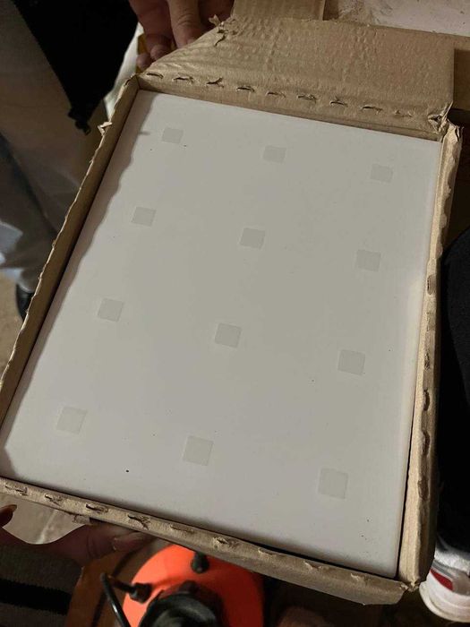 Плитка керамічна для стін і підлоги (різна) і Вагонка пластикова