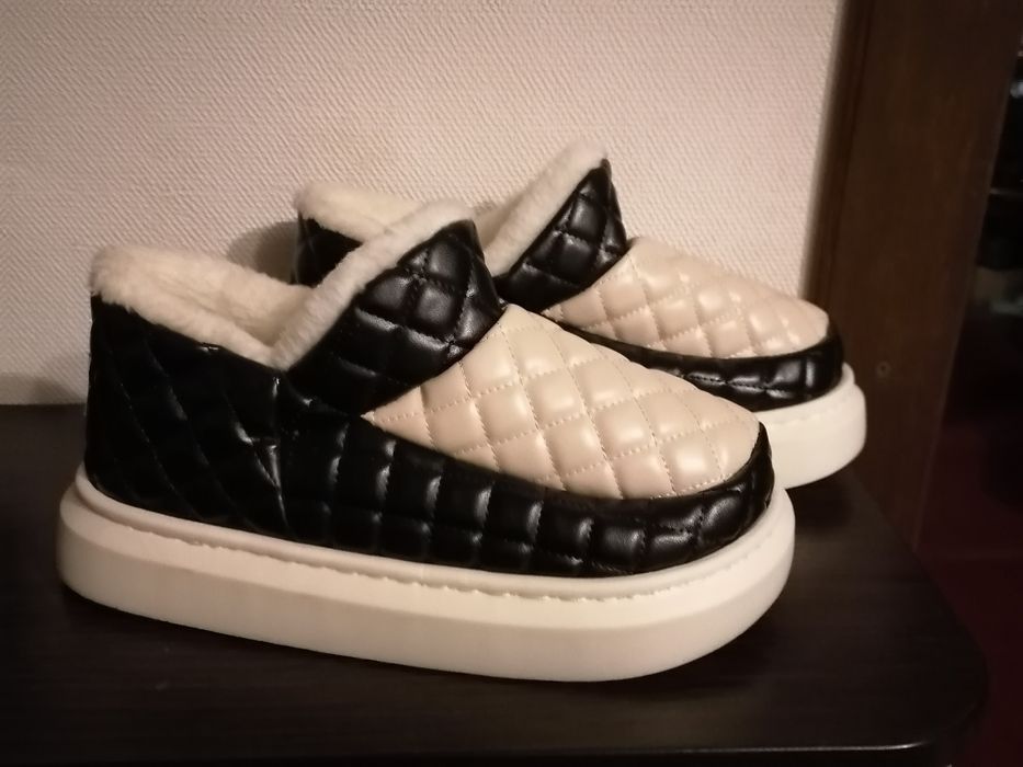 Продам кроссовки 39,40,41,42,43, 47раз