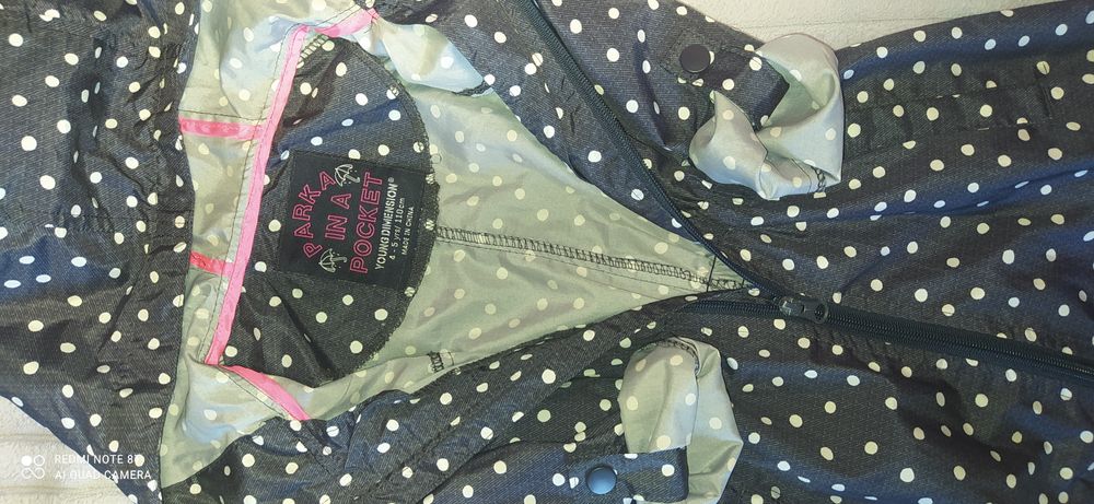 Продам куртку, ветровку. 2-6 лет.