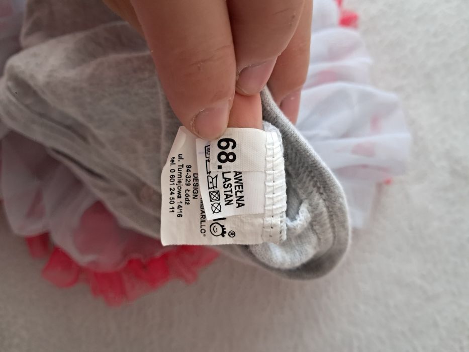 Prześliczna sukienka body tiul 68 Bambarillo krótki rękaw