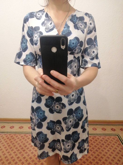 Нова квіткова сукня