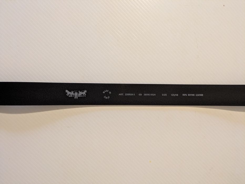 Pasek męski skórzany "Levi's". Brązowy. 120 sm. Pozdrawiam.