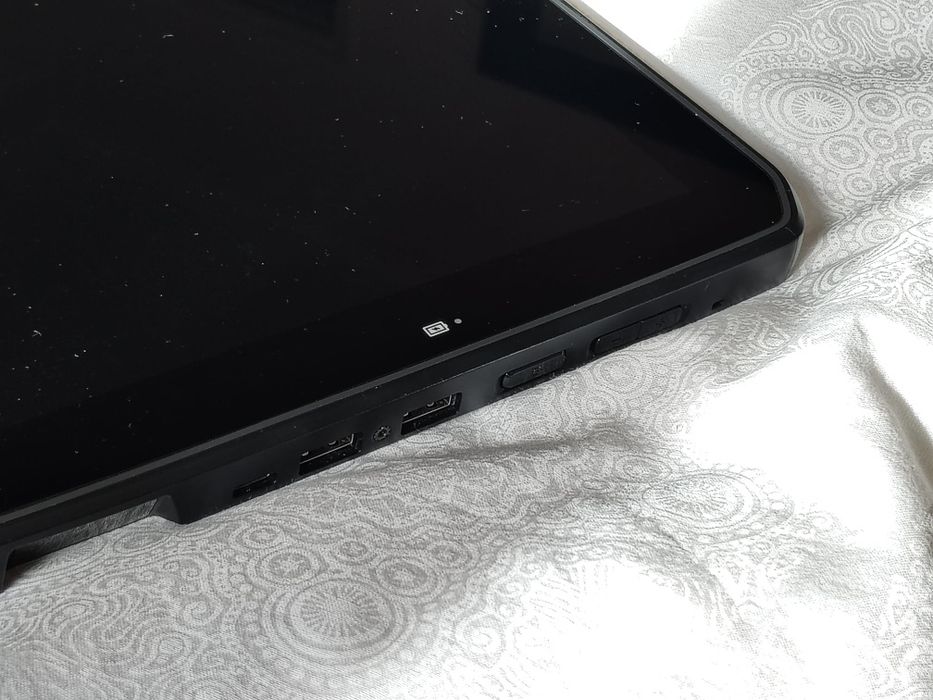 Zebra ET80 Rugged 2-in-1 Tablet Profissional