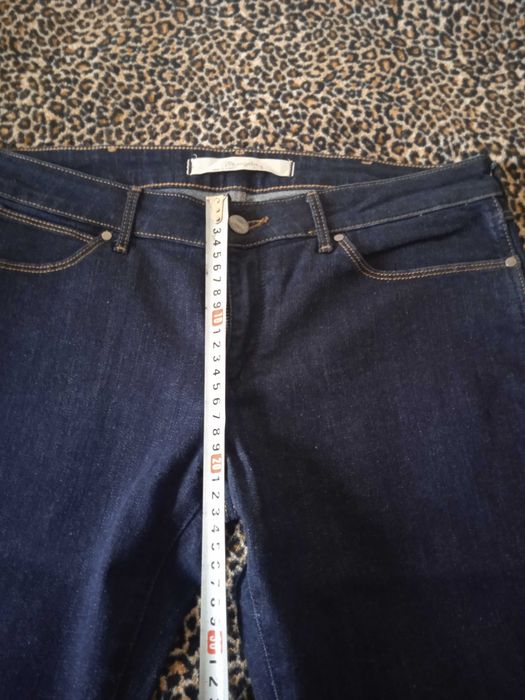 Женские джинсы Wrangler.