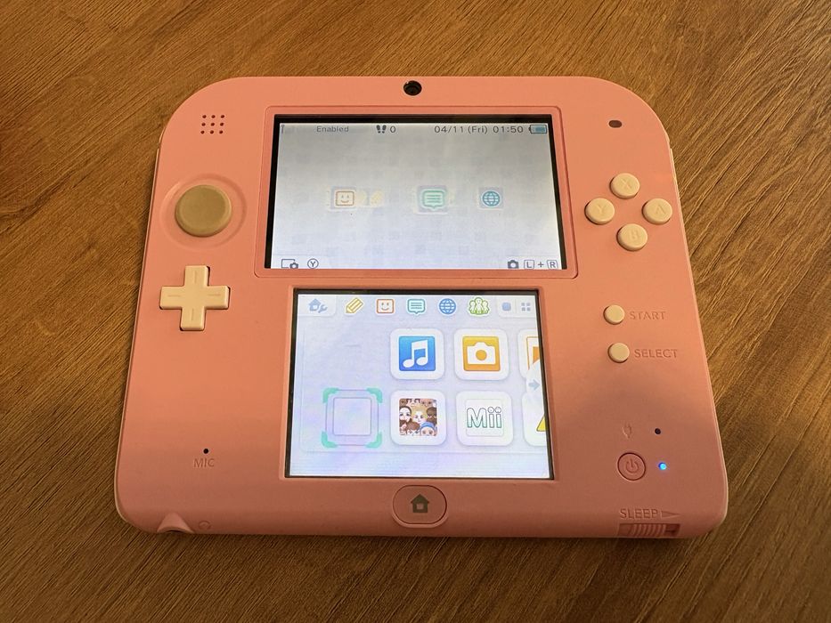 Konsola Nintendo 2DS Rożowa + akcesoria