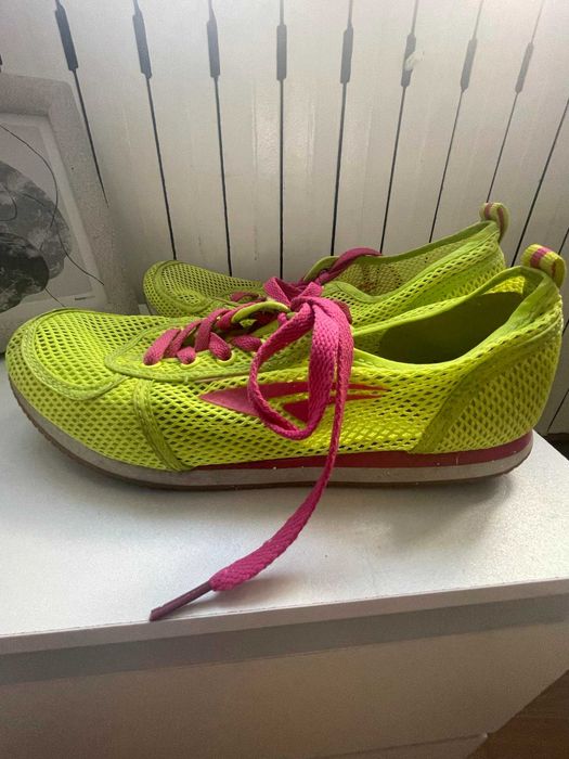 Buty damskie z siateczki Sprandi rozmiar 38