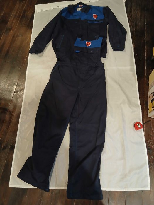 Ubranie robocze XL 188 antyelektrostayczne granatowe Logo spodnie i bluza