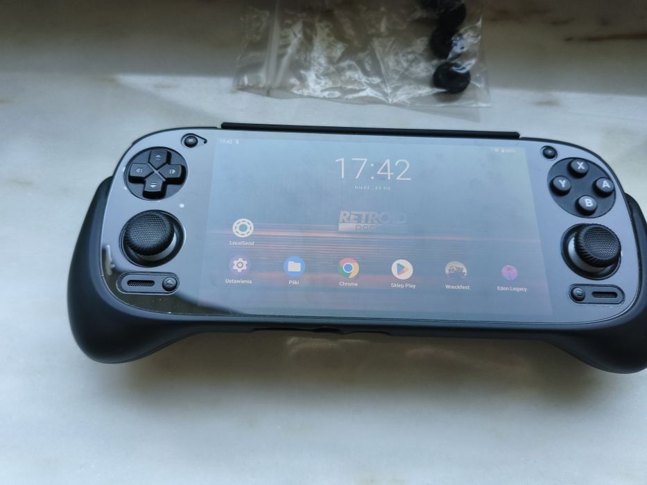 Retroid Pocket 5 plus dodatki