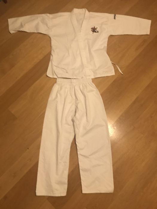 Kimono karate roz 150 cm