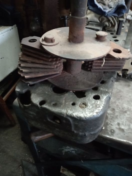 Продам на ДКУ готовый вал .