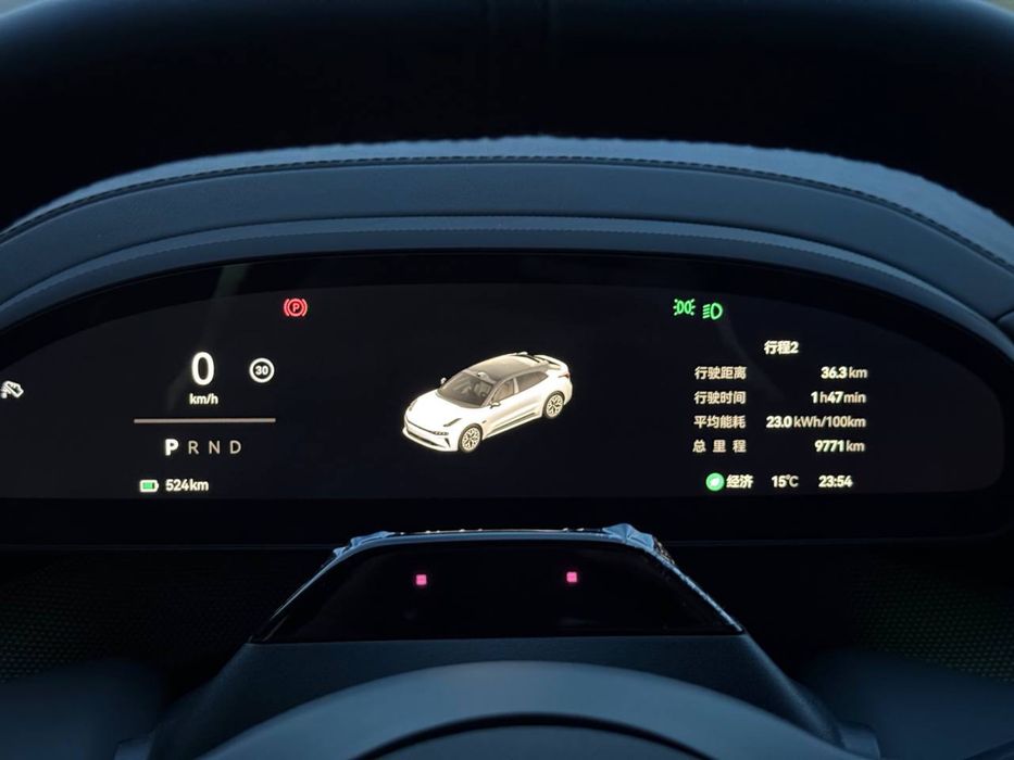 Zeekr 001 2024 стильный электрокар