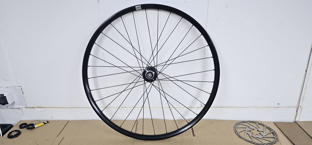 OKAZJA! Koło 29" Newmen 25 Performance.  XT  piasta.