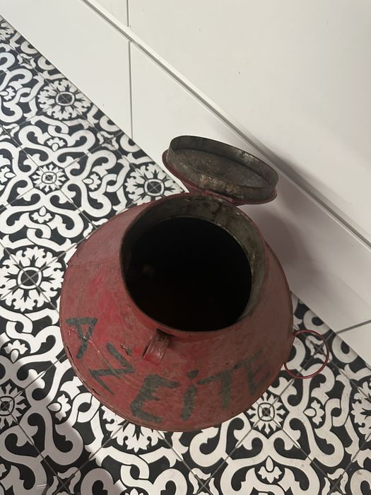 Bidao de azeite antigo