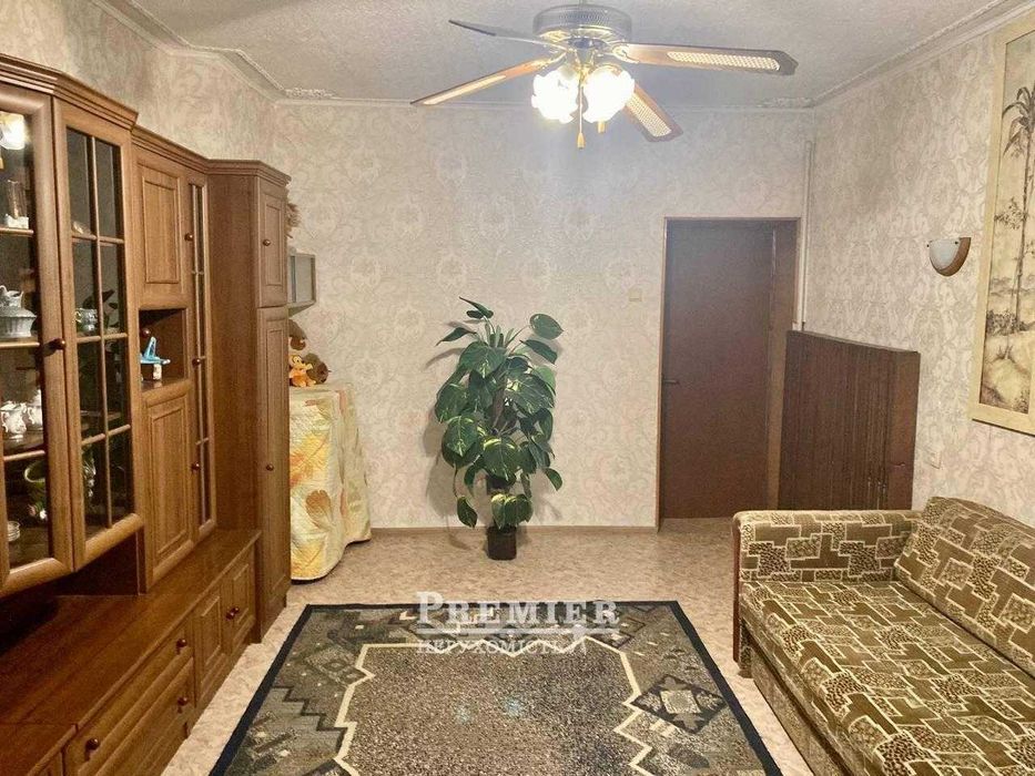 Продам 2-х ком квартиру рядом с парком Шевченко.