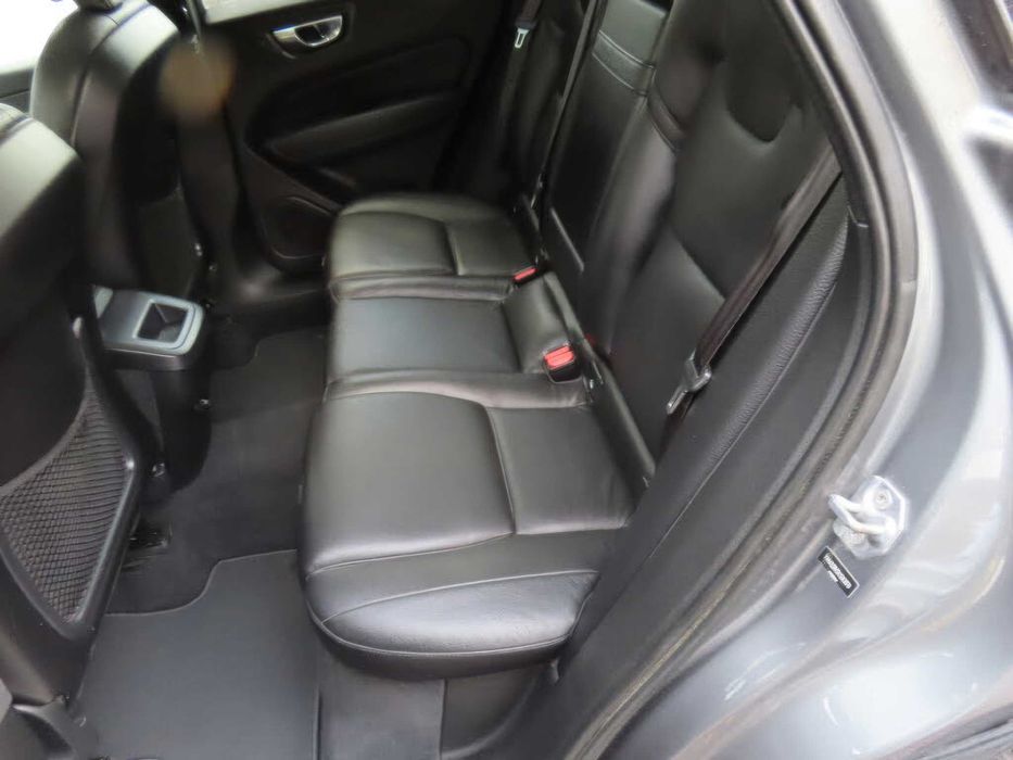 Volvo XC60      2019