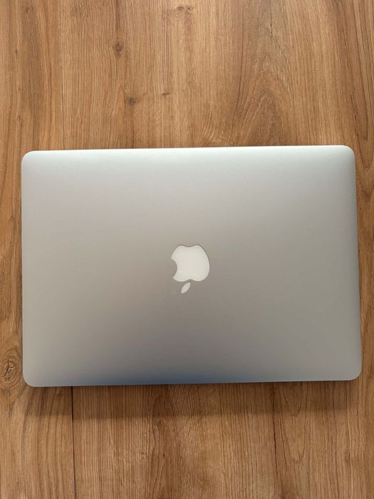 MacBook Air 13" 2017 i5 8GB