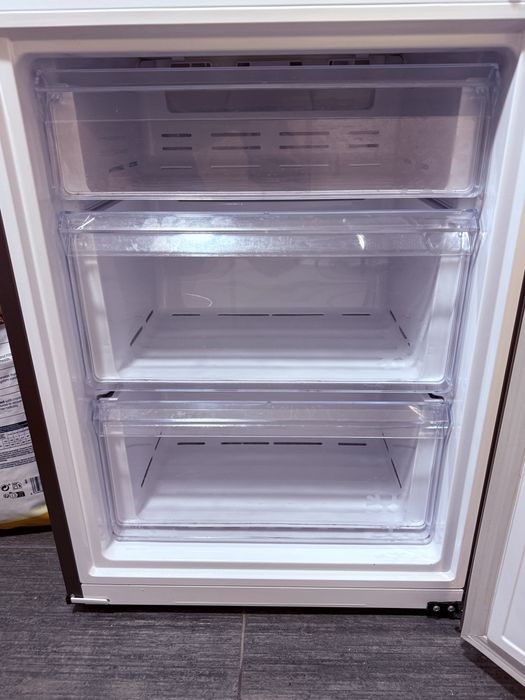 Frigorífico Samsung No Frost com Dispensador de Água — Excelente Estado