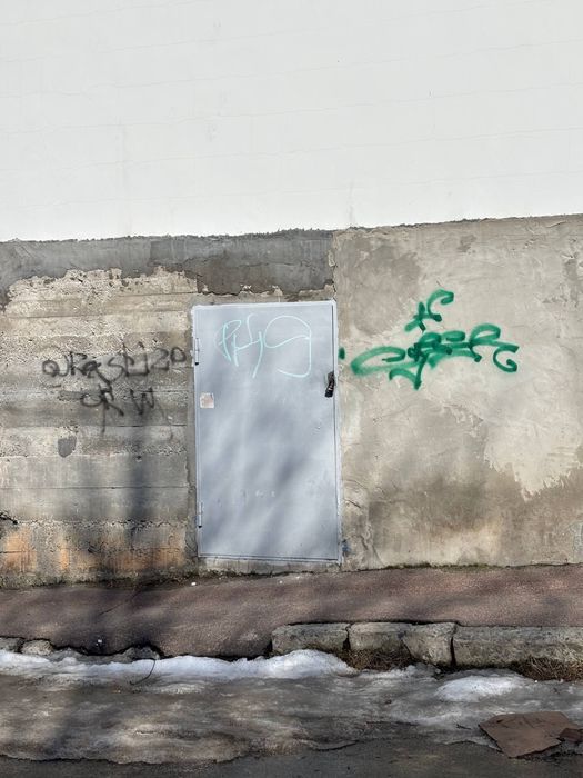 Продаж ч/б (квартира) Центр міска(паркова зона)