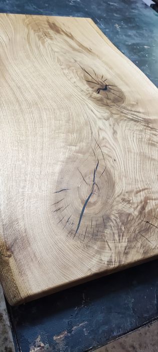 Deska , tarcica dębowa sucha