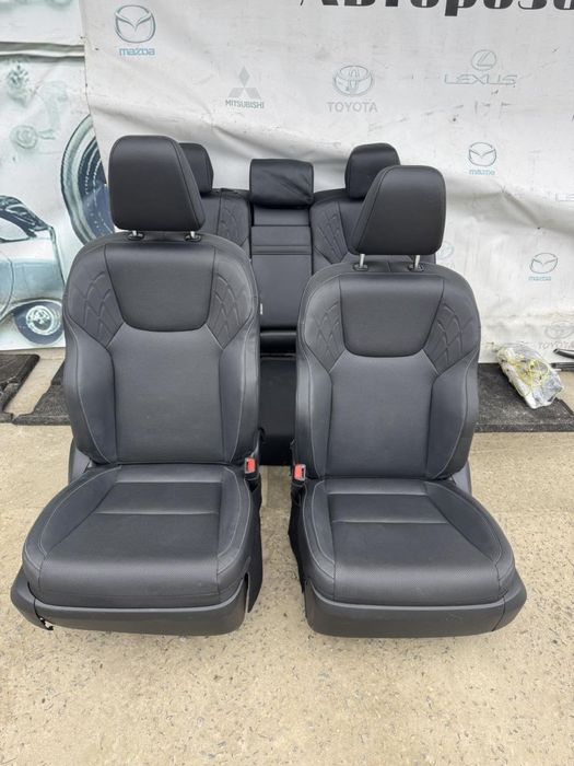 Салон шкіряний на Lexus RX 5-го покоління 23-25 року