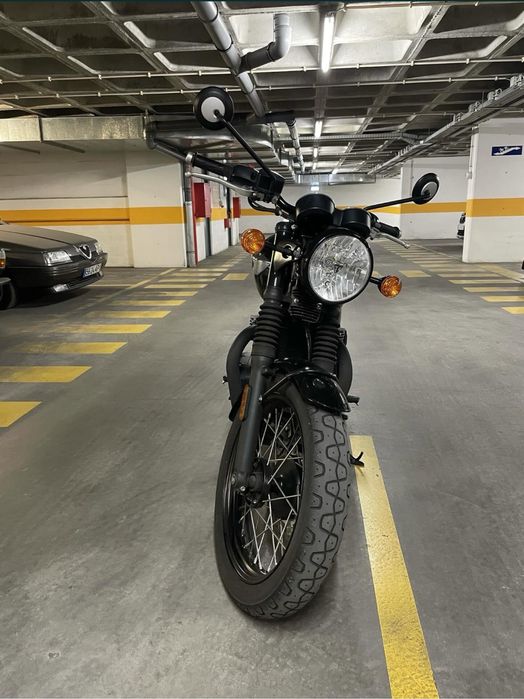 Triumph T100 Black