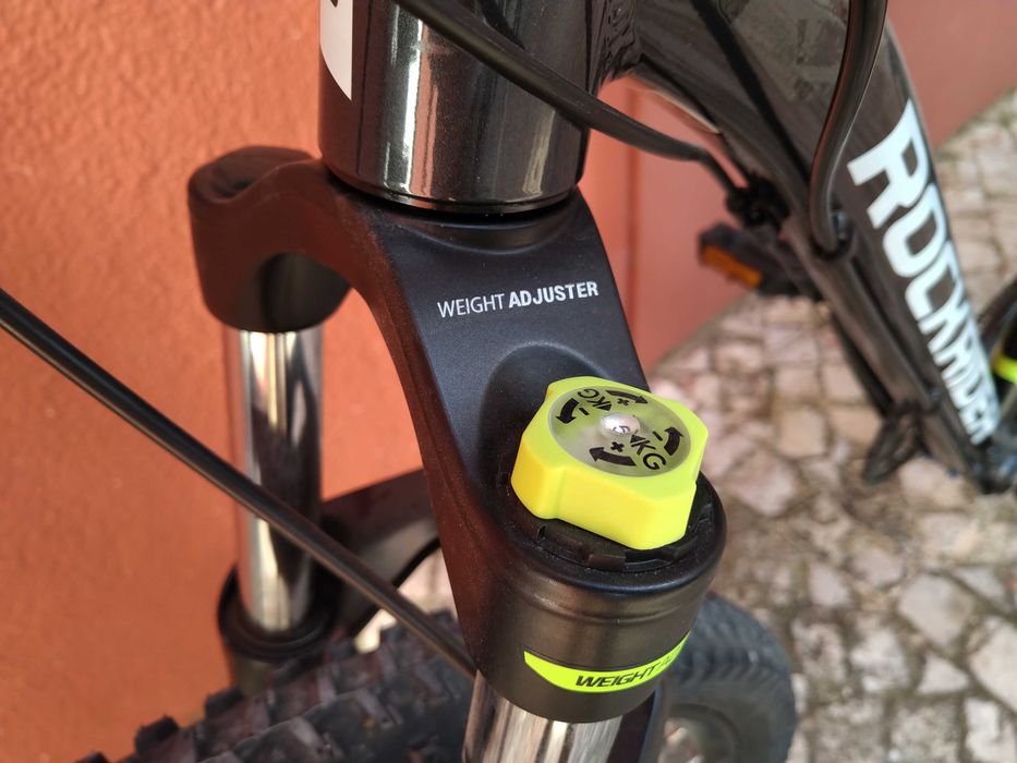 bicicleta BTT Decathlon Btwin Rockrider ST530