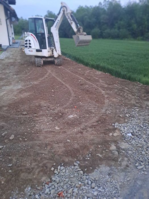 Usługi koparką ładowarką