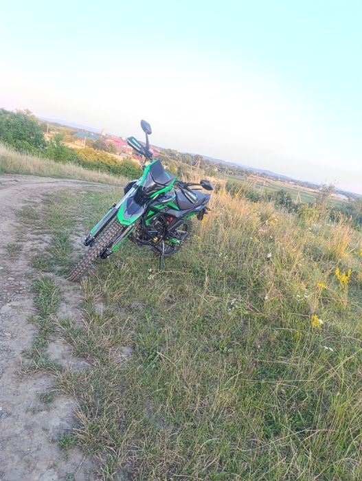 Продам мотоцикл  Forte FT300GY-C5D